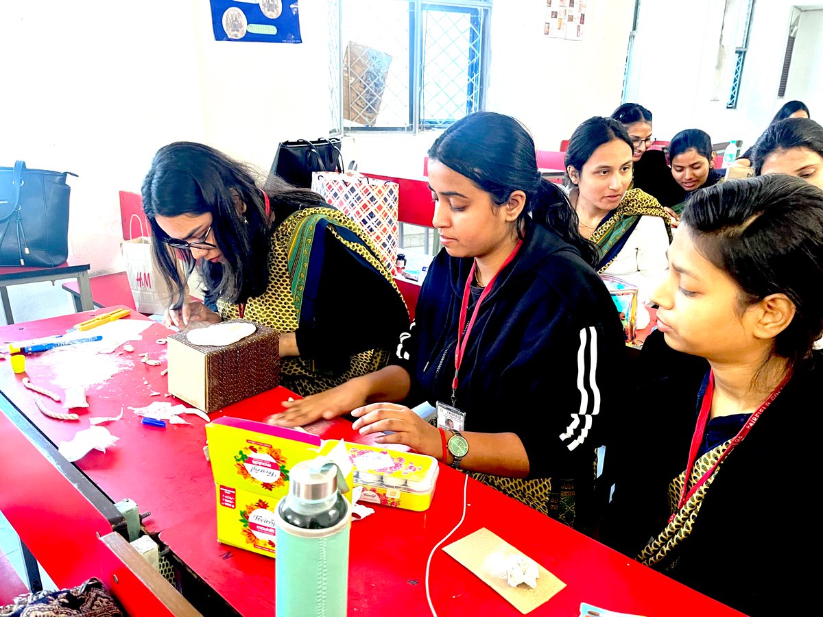 FIMTDELHI's tweet image. 🎭Creativity Unmasked at FIMT!
Artkriti Society’s Face Mask Making Activity (25 Feb 2026) saw B.Ed. students showcase imagination, teamwork &amp;amp; artistic talent.
Kudos to all participants and organizers for a vibrant &amp;amp; inspiring event! 🌟🎨
#ArtkritiSociety #FIMT #CreativeExpression