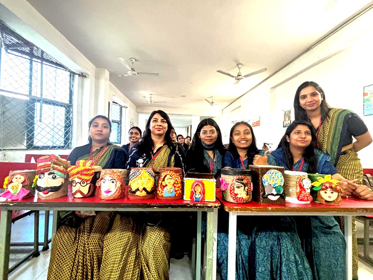 FIMTDELHI's tweet image. 🎭Creativity Unmasked at FIMT!
Artkriti Society’s Face Mask Making Activity (25 Feb 2026) saw B.Ed. students showcase imagination, teamwork &amp;amp; artistic talent.
Kudos to all participants and organizers for a vibrant &amp;amp; inspiring event! 🌟🎨
#ArtkritiSociety #FIMT #CreativeExpression