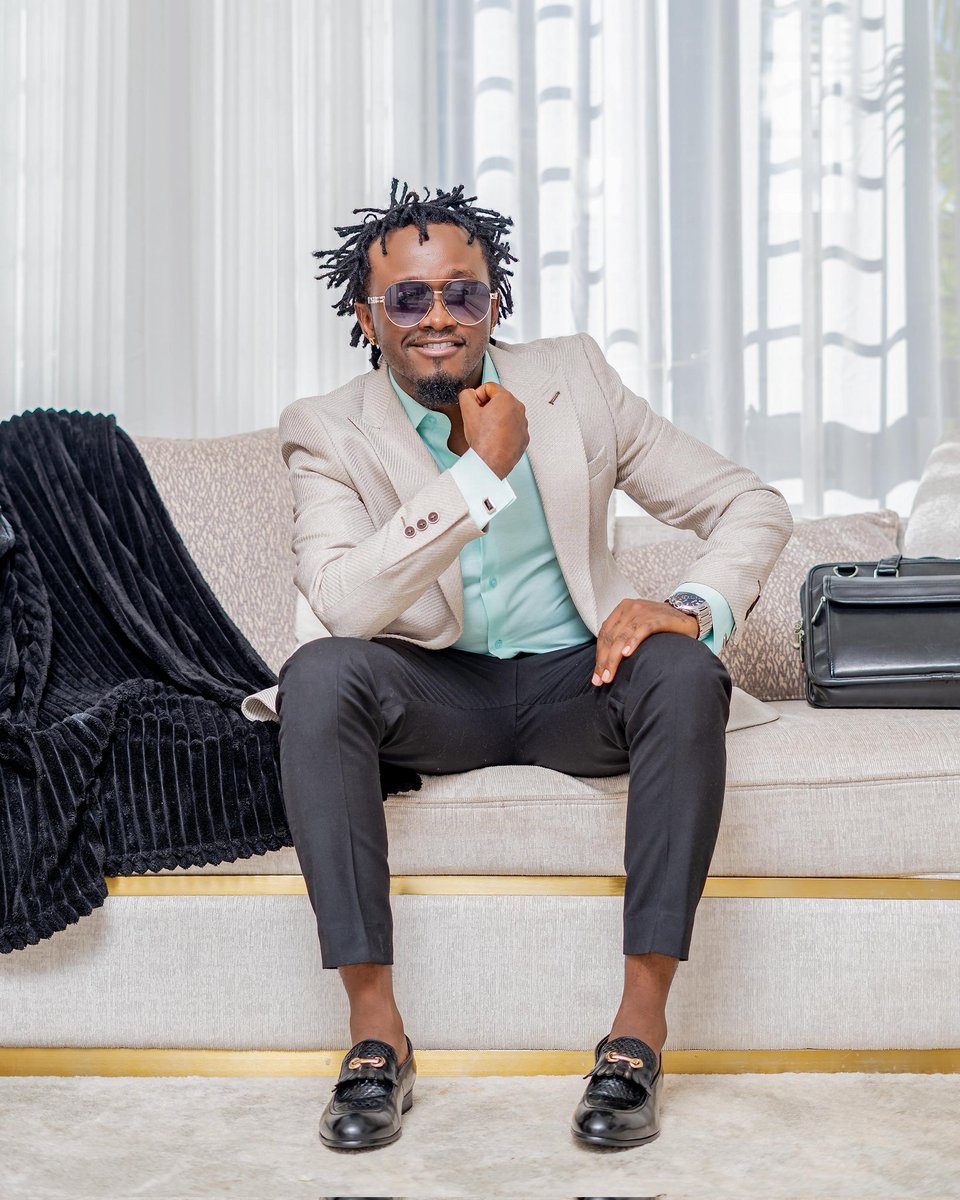 BahatiKenya's tweet photo. They Say Money Is Evil, I Have Tasted Both Money &amp; Poverty Side, I Can Confidently Confirm 
There’s No Glory In Poverty… 
Hustle Ya Leo ijipe Watu Wangu. 💰💪🏾 https://t.co/UovtzEkLuW