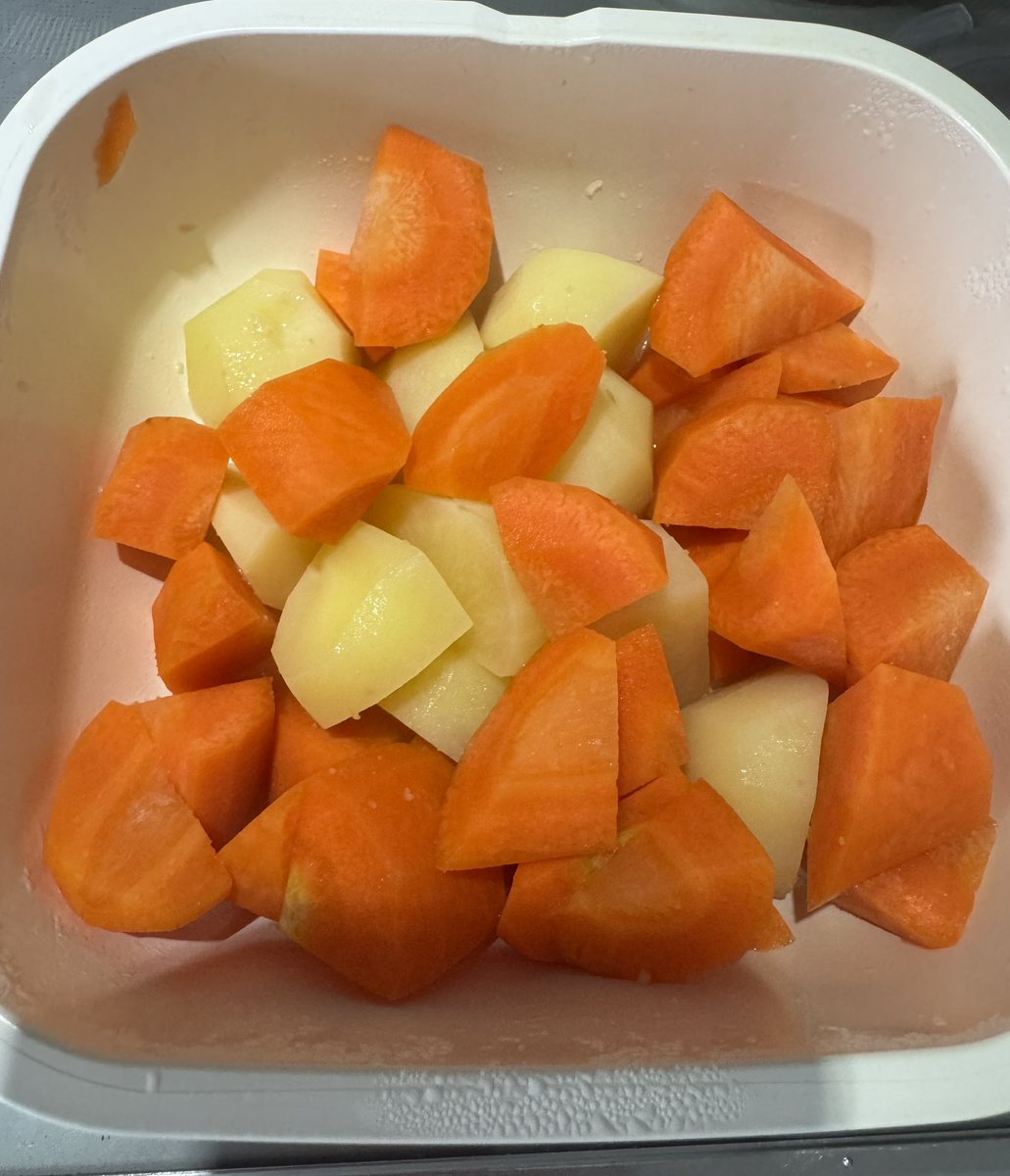 松井菜桜子🪽降臨します tweet media