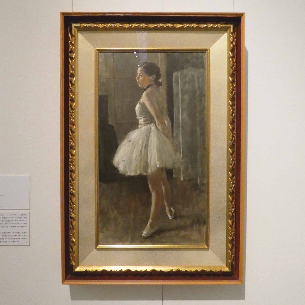 日本髪の娘展 作品解説👀⑫ 小磯良平《踊り子》1940年頃、当館蔵 小磯