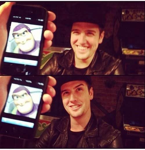 Sacando una foto del baúl me encontré con esta de Buzz😂