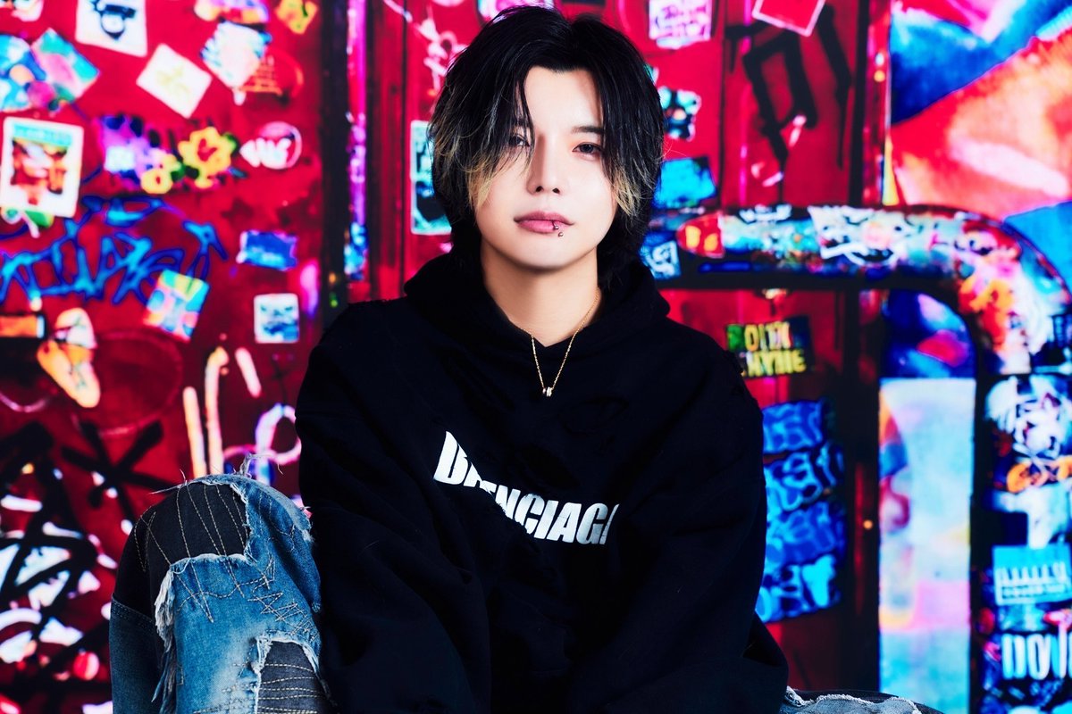 srsshu's tweet photo. ユニバースコアに入店して撮ってもらった宣材写真が良すぎるから個人用に貼っとく。 https://t.co/3poiZejINt