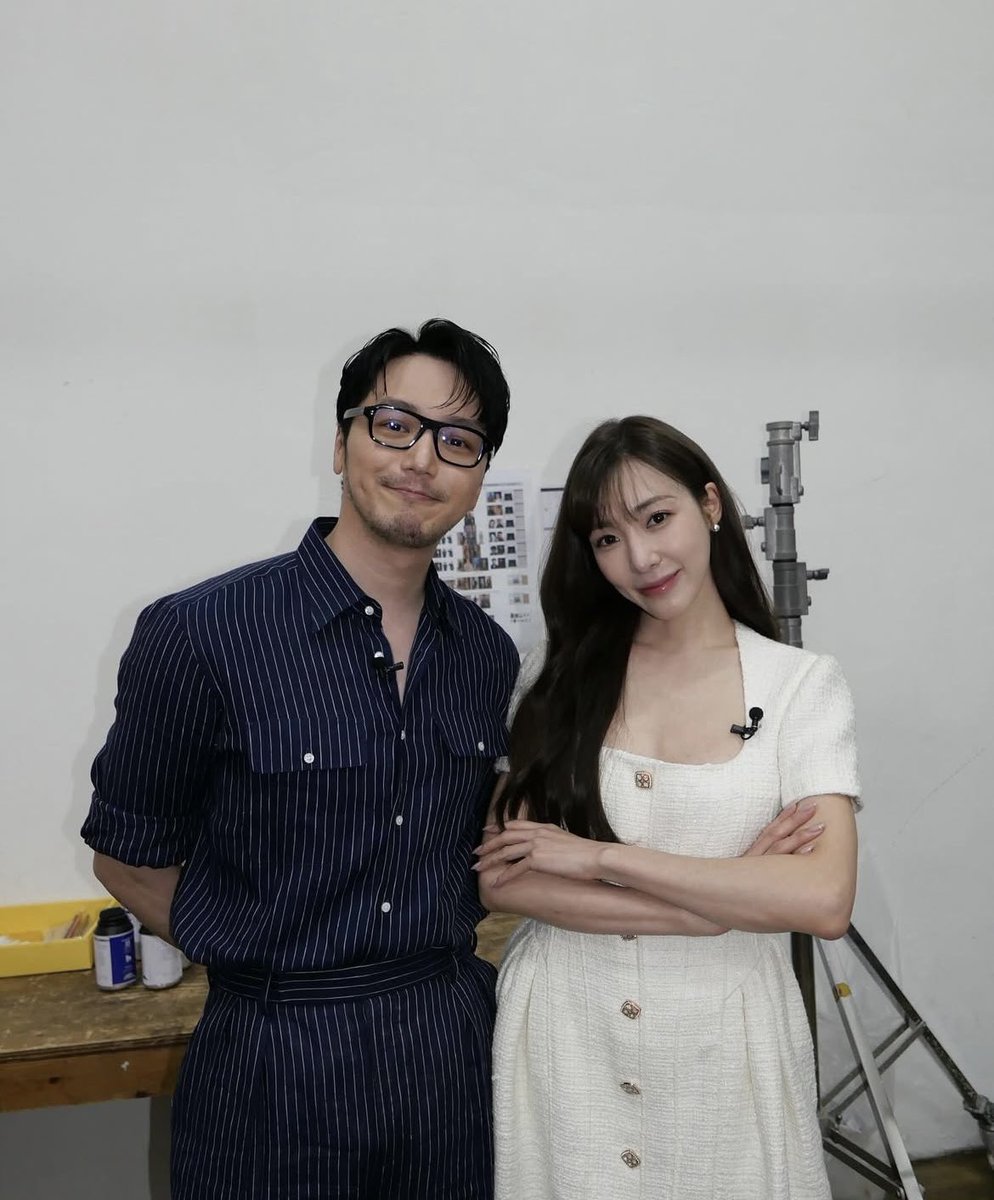 •kdm• Tepat hari ini Byun Yohan dan Tiffany Young uda mendaftarkan pernikahan mereka. Congratulations ditunggu undangan resminya 🤩🎉