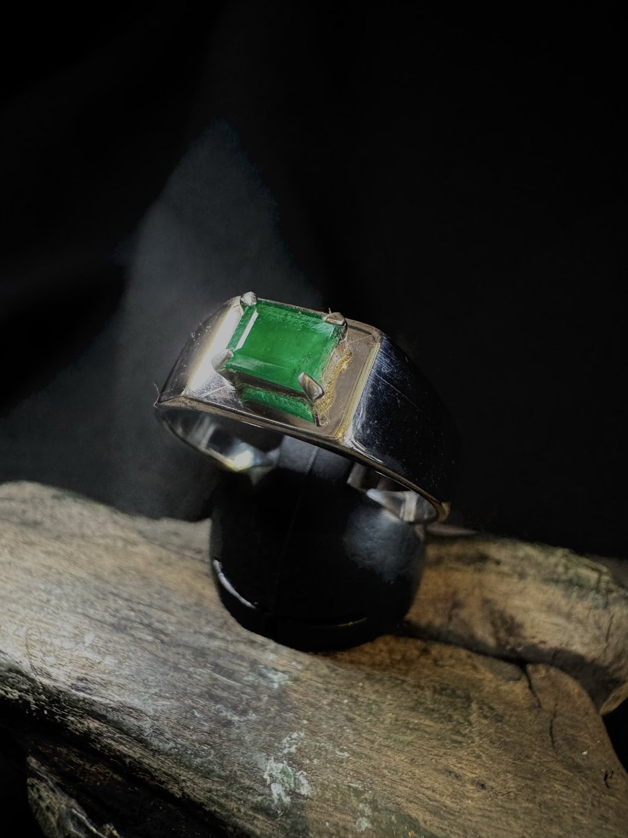 ARMSsilverworks's tweet image. オーダー頂いた！エメラルドと
アクアまり〜ん😅のリング
アクア‼️デッカいんです
#ARMS
#リフォーム
armssilver.com