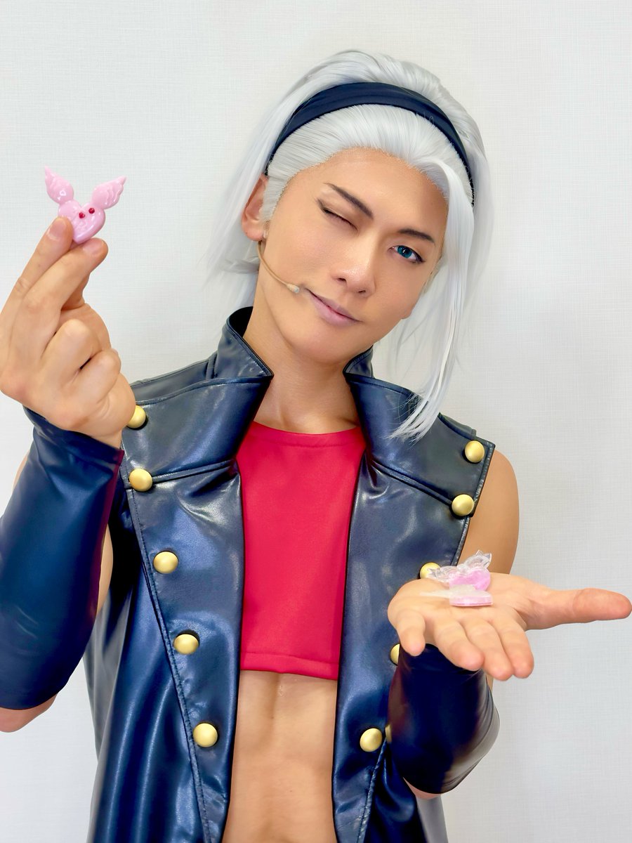 #ブタツア ６日目✨
　
プレビュー公演を入れたら、ここまで既に10公演！…10公演？！
ほんとに？！もう残り5公演だと…？？
　
最後まで！！
怪我なく事故なく心置きなく、み〜んなで楽しめますように…
　
はい！
コレ、御守り💖✨
　
#ブタキン
#舞台キンプリ