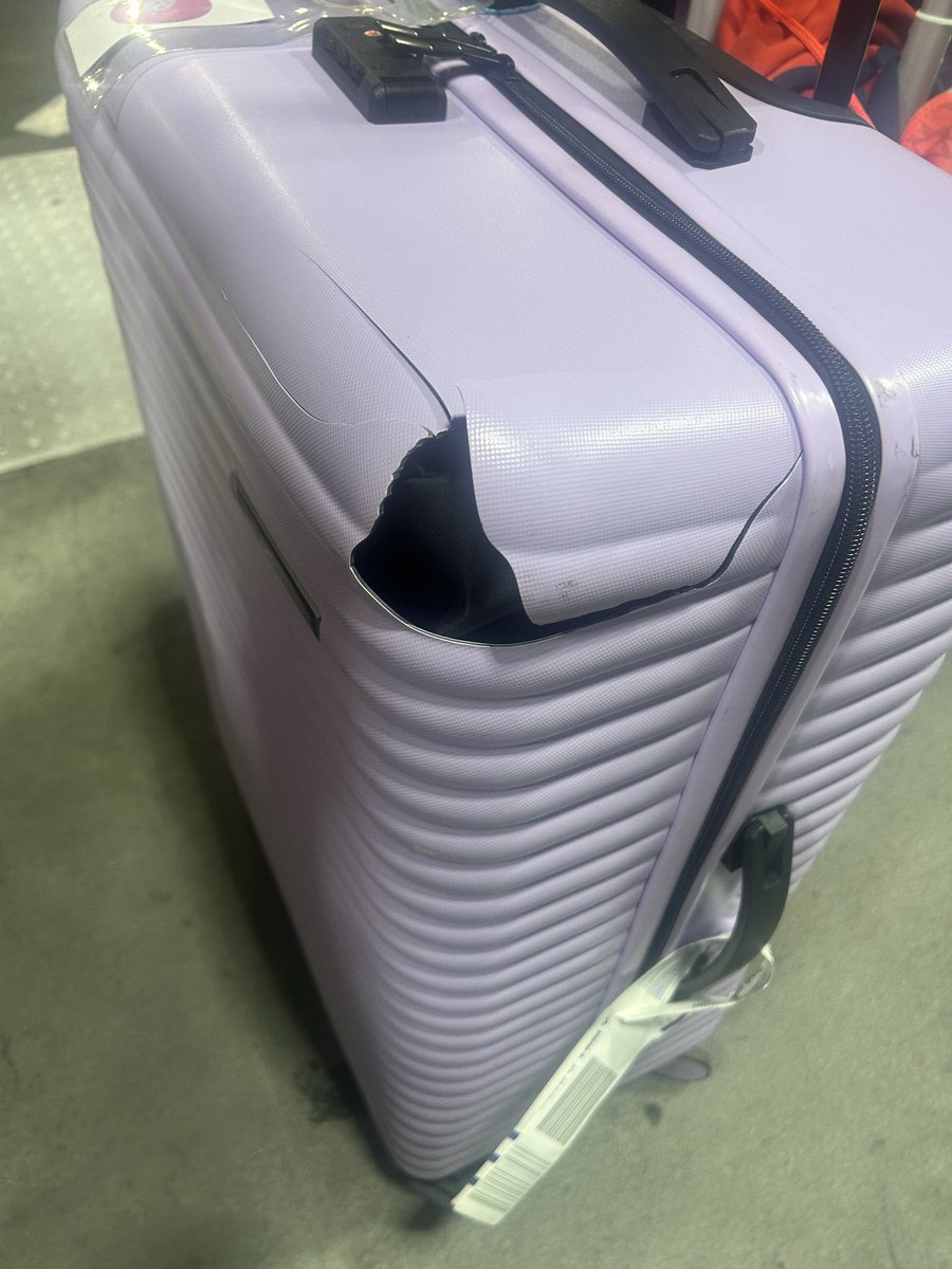 Sarah_Nelse_'s tweet photo. @VirginAtlantic just taken a trip to vegas with you and my case has come off the plane like this. It’s now not usable for the journey home. How can I claim for this please? https://t.co/8R3u5ekj86