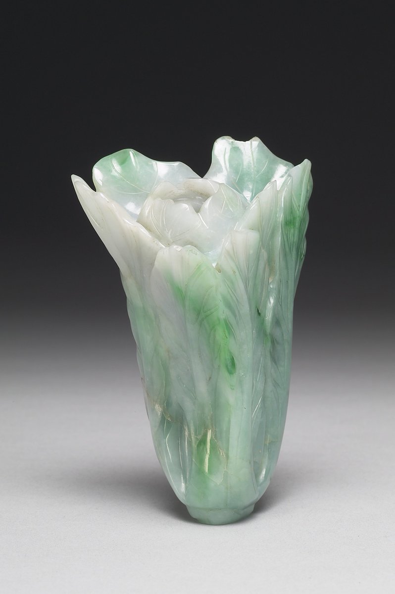 白菜は不在ですが、代わりに白菜の家族（翠玉小白菜、翠玉白菜花插）が出勤しています。