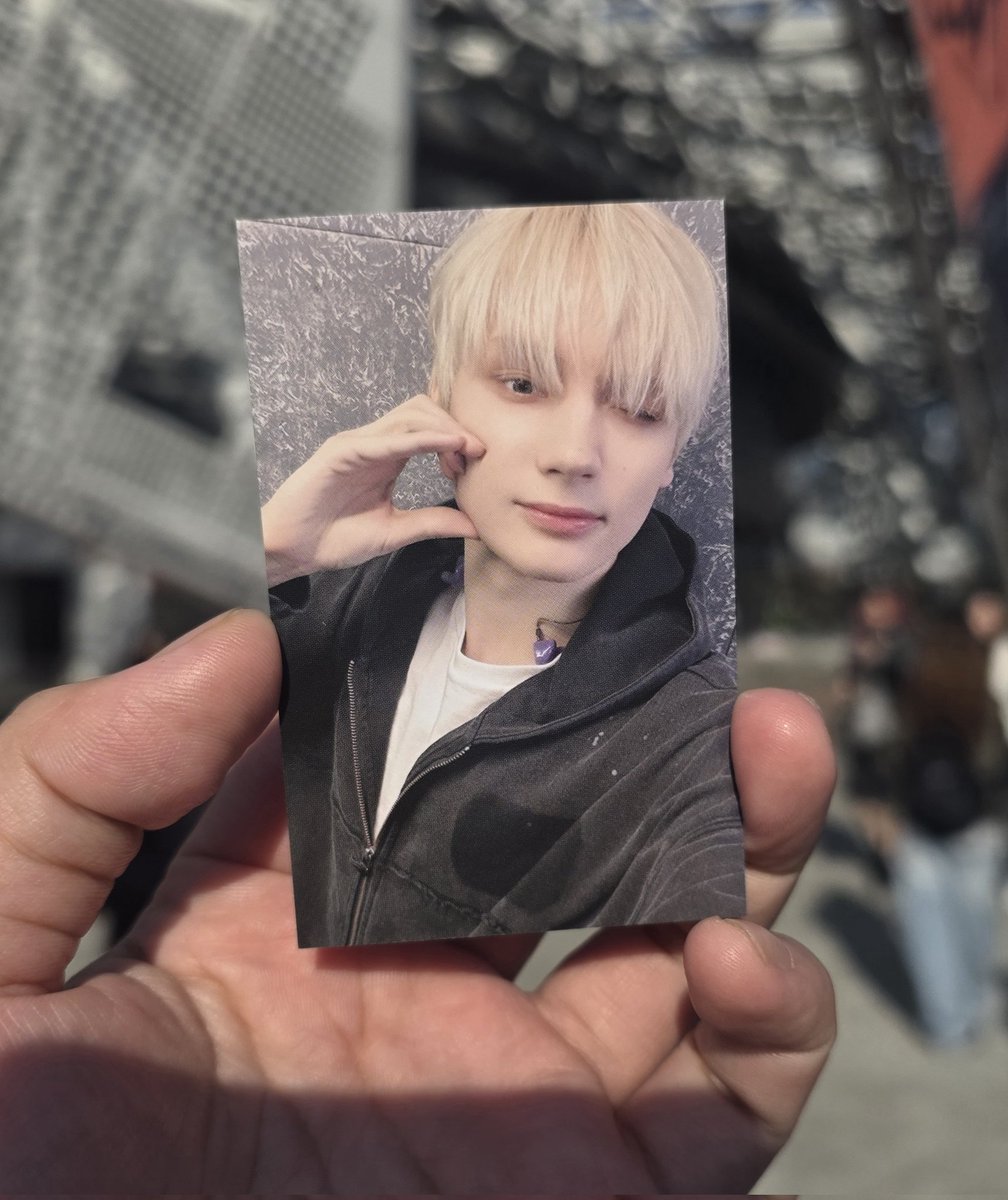 TXT_yjun913's tweet photo. 왜 너��오니 휴닝아....
내일이랑 모래에는 너네 형좀 데려와ㅠㅠㅠ https://t.co/Em6G8laBKv