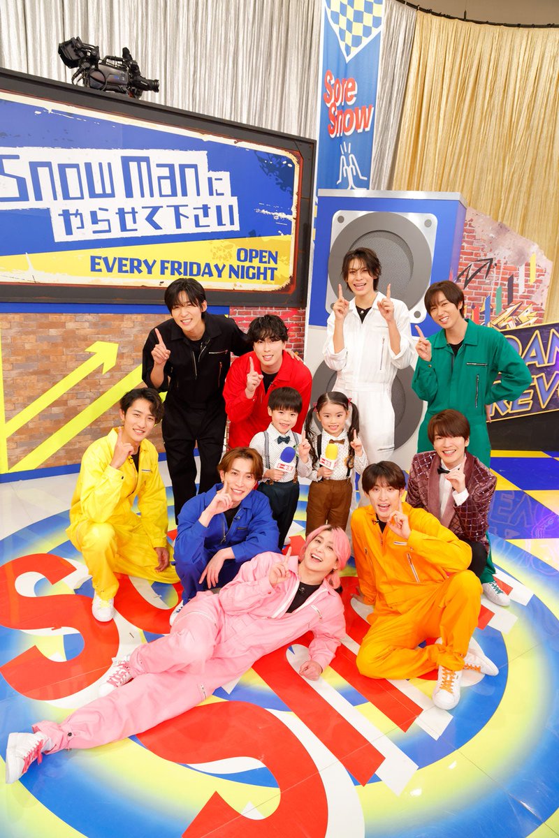 Snow Man「小学一年生」特集登場📚️

「それスノ」番組収録の裏側を取材🔍️
放送6年目の思い出明かす

小学一年生だった頃の思い出、好きな給食
休み時間に遊んでいたこと…貴重な話も
mdpr.jp/news/4737911

3分で振り付けを覚えてダンスを披露する「ダンスノ完コピレボリューション」に潜入