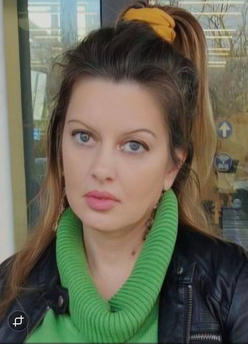 Nestala Mirjana Milivojević, Vidikovac/Rakovica.
Visina 170 cm, 45 godina.
U trenutku nestanka na sebi je imala crne pantalone, crnu majicu i crni sako.
Ako je slučajno negde vidite ili imate bilo kakvu informaciju, molim vas, javite njenoj sestri Maji Kovač.
Broj Tel. 0652379409