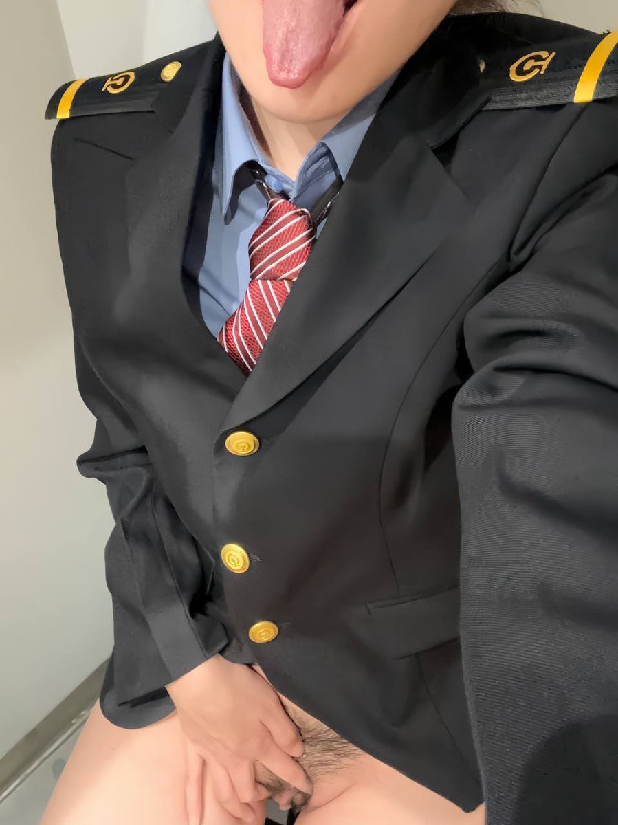 盈盈小日常 tweet media