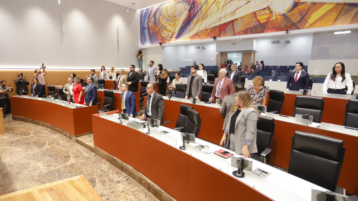 El <a href="/CongresoSon/">Congreso Local Son</a>  revocó el mandato del regidor de Carbó por su fallecimiento; autorizó modificaciones a las leyes y presupuestos de ingresos de Bacoachi y Huachinera y turnó a comisiones iniciativas en materia electoral, autonomía económica de las mujeres, agua y salud.