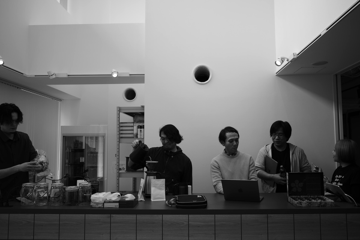atraeinc's tweet photo. 今日も今日とて、アトラエの人たちはなんだか楽しそうだ。 https://t.co/DAOeIQyIcv