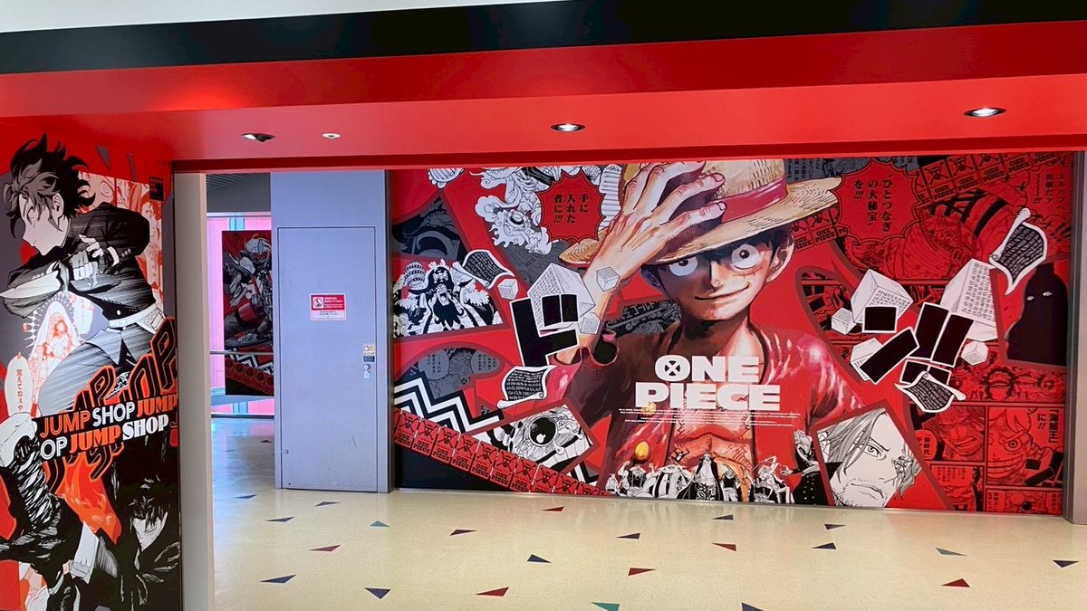 jumpshoptokyo's tweet photo. ★JUMP SHOP大阪梅田店からのお知らせ★

本日リニューアルオープン！

新しく『ONE PIECE』のフォトスポットが登場した他、
店内でも、店外でもたくさんのジャンプ作品がお迎えします！

新しくなった大阪梅田店に是非遊びに来てください！ https://t.co/LQQD1Przl6