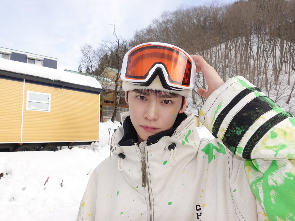 21◞✿ tweet media