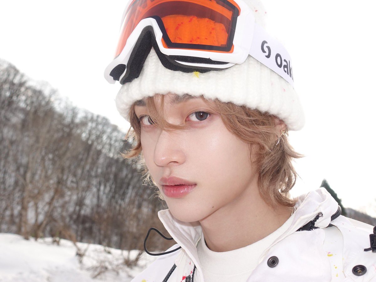 21◞✿ tweet media