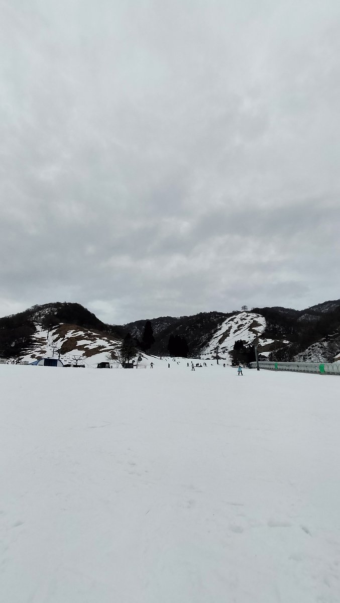 グランスノー奥伊吹2/27
お山は茶色に