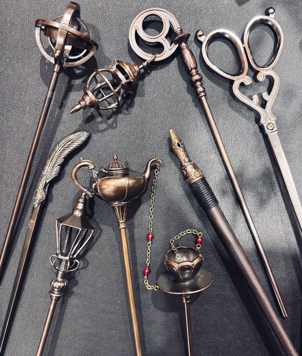 再 入 荷 情 報 】 お待たせしました❗️ 🌹紅蓮薔薇一本簪-アックス