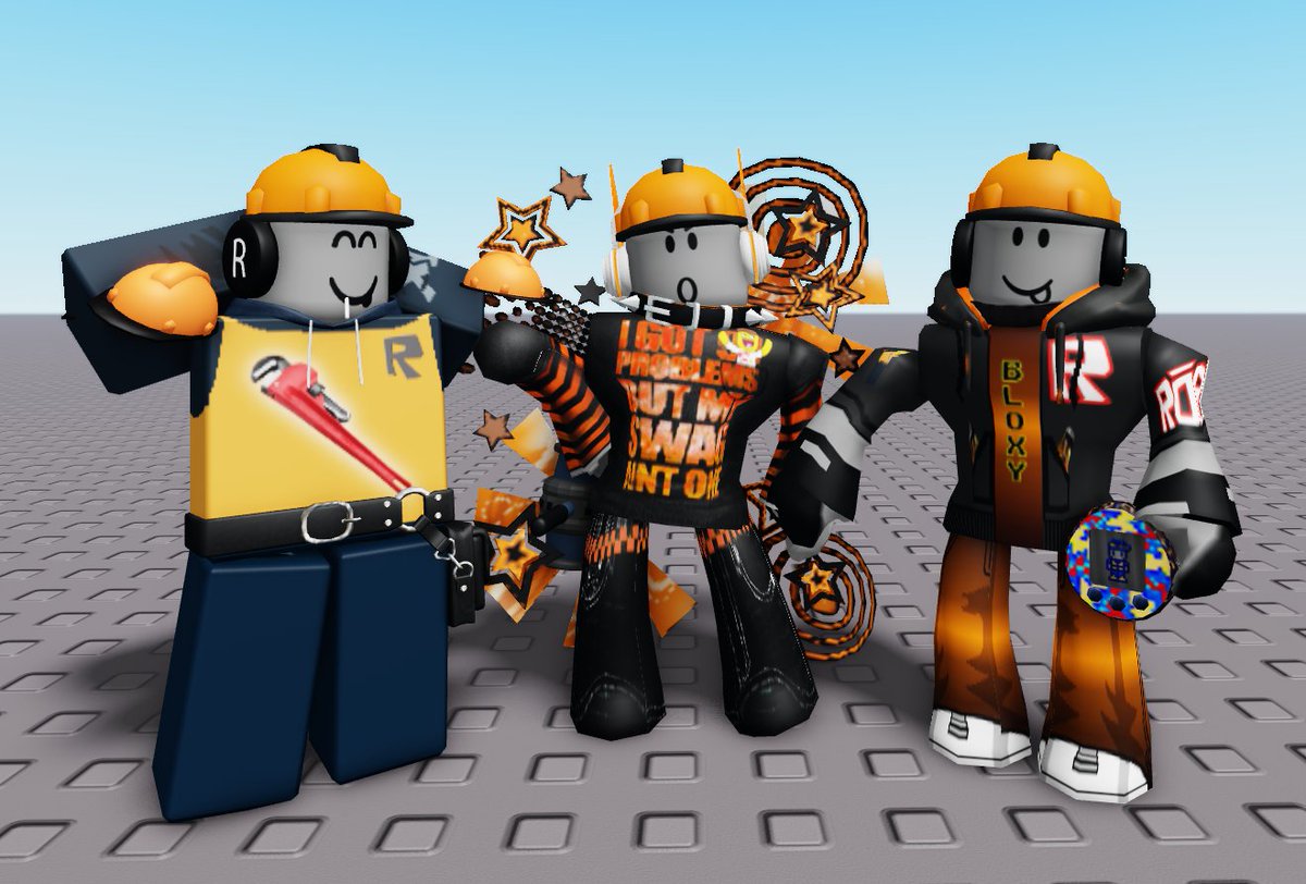 #builderman Hey, am I gonna die? Some Builderman cosplay outfits.