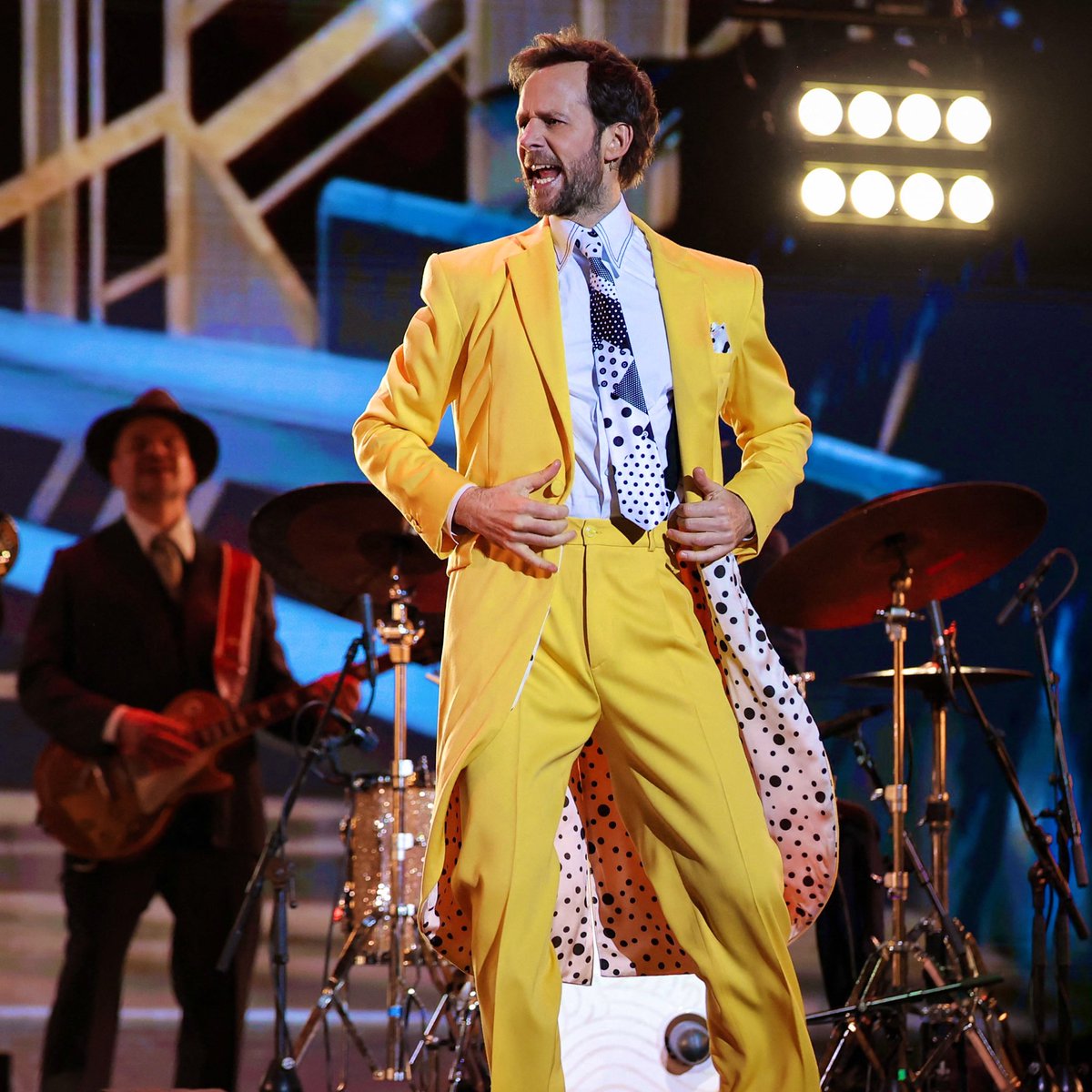 ShowTivipp tweet media