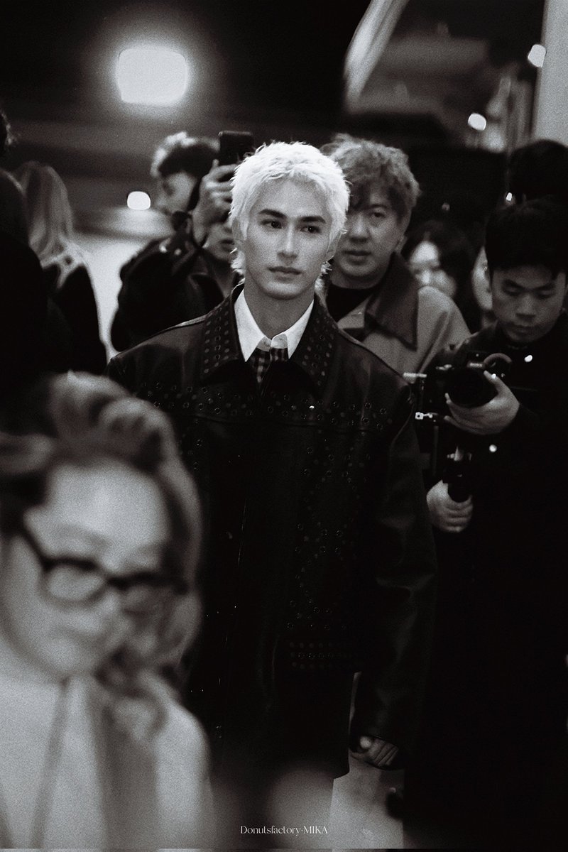 MissMimi1221's tweet photo. Super star Mika at  #MarniFW26 Show in Milan 🇮🇹😎😍 #MilanFashionWeek 
 #MeryllRogge #Marni
#mikah #Mika #มิกะ #米卡 #MikaHashizume #橋爪ミカ #미카 #Fashion https://t.co/CKj8scE9Rh