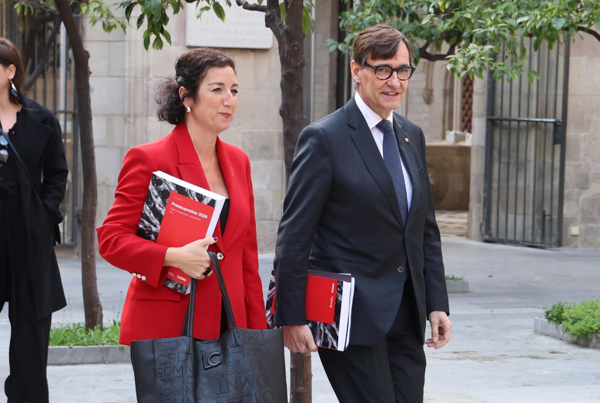 govern's tweet photo. El president @salvadorilla ha presidit una reunió extraordinària del Consell Executiu per aprovar el projecte de pressupostos per al 2026. https://t.co/m0JiF7icjp