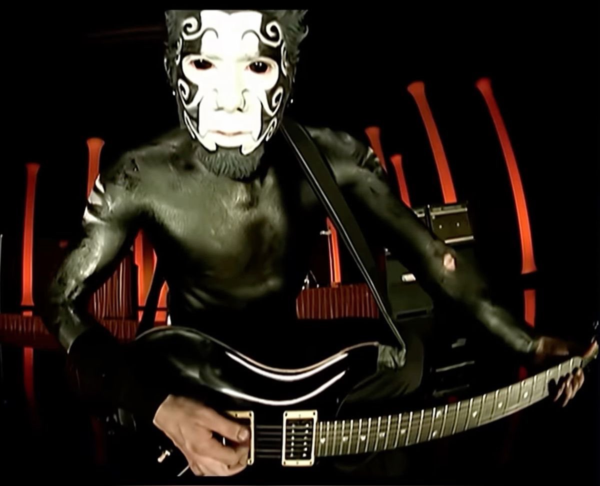 T3ddyybe4r's tweet photo. @numetal_moment Limp bizkit concerts are actually satanic rituals in disguise 
I mean they even have a demon playing the guitar https://t.co/wAabRlIPVX