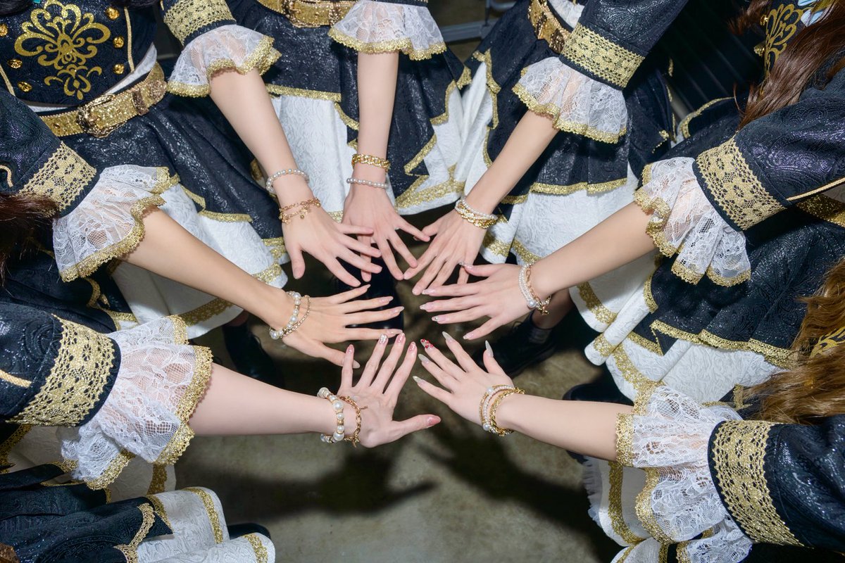 FullCourse_idol's tweet photo. 26.02.27 DEBUT STAGE

「忘れられない瞬間が始まる」

#フルコース #ヒロインズフェス https://t.co/VmkO7N3MRr