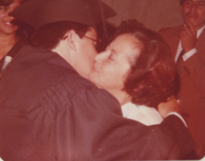 Hoy hace 44 años recibí mi titulo de Zootecnista de la manos del Rector Dr. Jorge Francisco Rad Rached. Fecha inolvidable y llena de simbolismo, compromiso, profesionalismo, ética, lealtad y responsabilidad institucional.