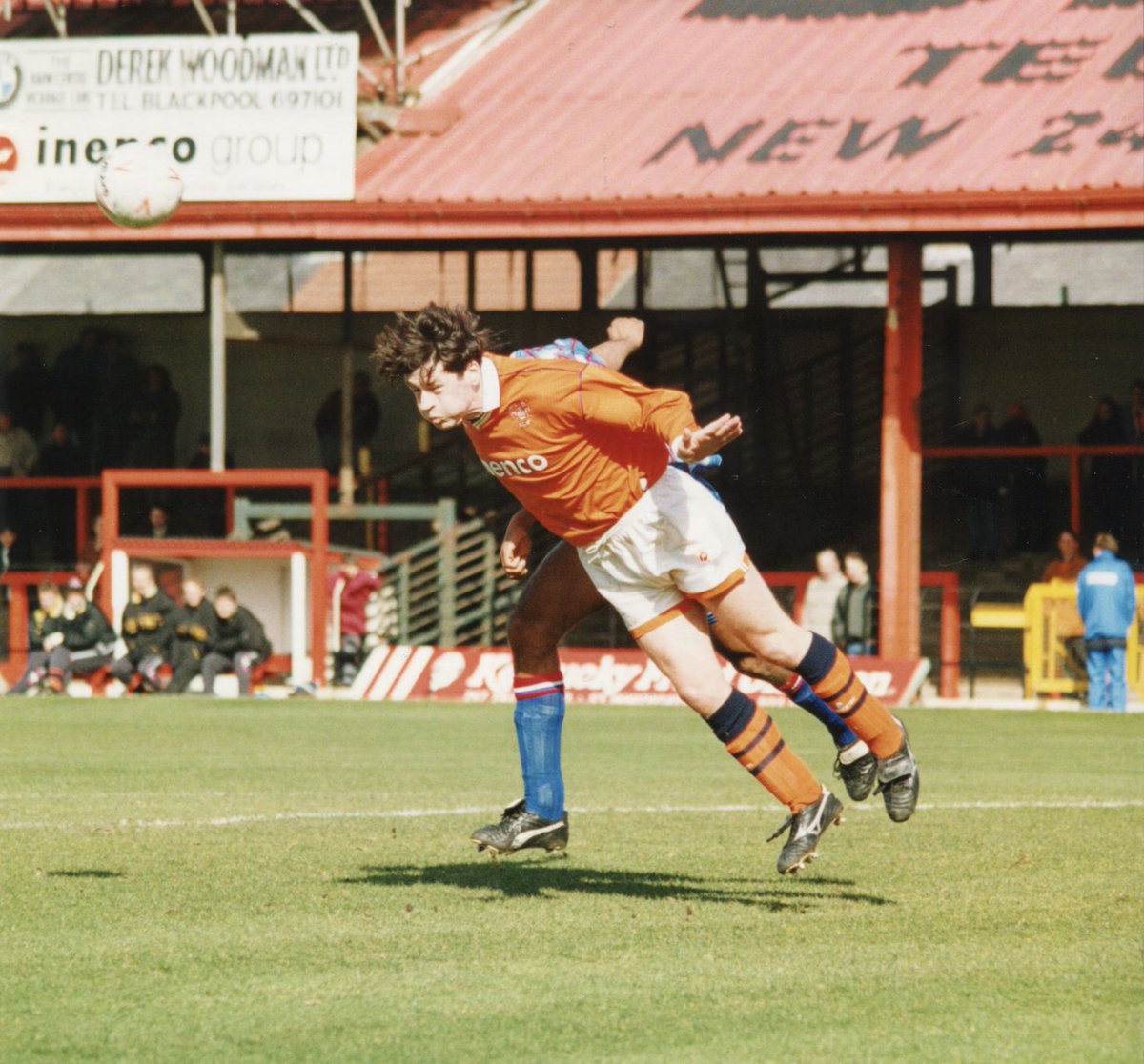 BFC_ExPlayers's tweet image. It's a very Happy belated 53rd Birthday for yesterday to former Pool defender &amp;amp; top man... Paul Stoneman @Stoneman5Paul 

Hope you had a great day Paul !
👍😀🎂🍻⚽️🍊🖤🤍

#TopMan 
#Stona 
#LovedPlayingForThePool
#LovedBillyAyre ... as we all do !
#Ha'way Bonnie Lad