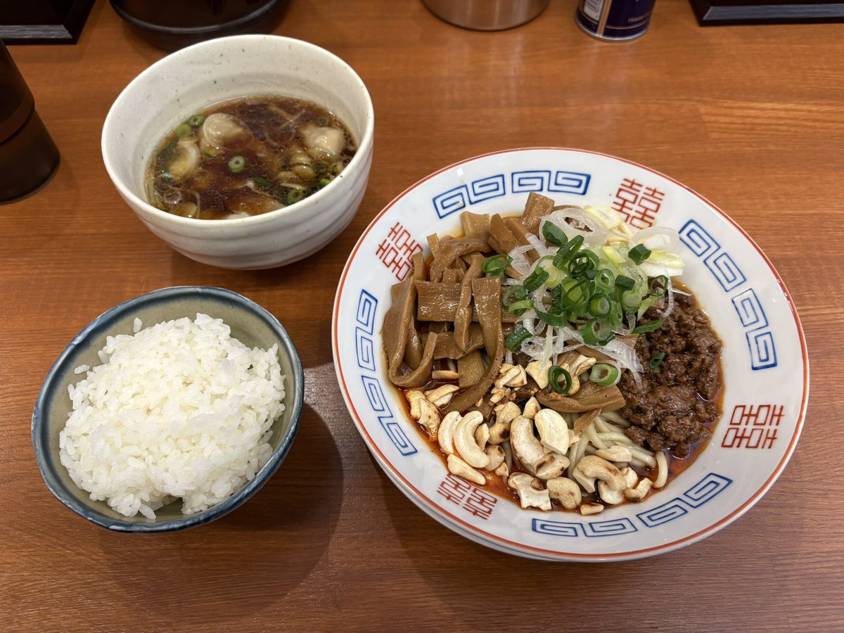 YELLOW13 tweet media