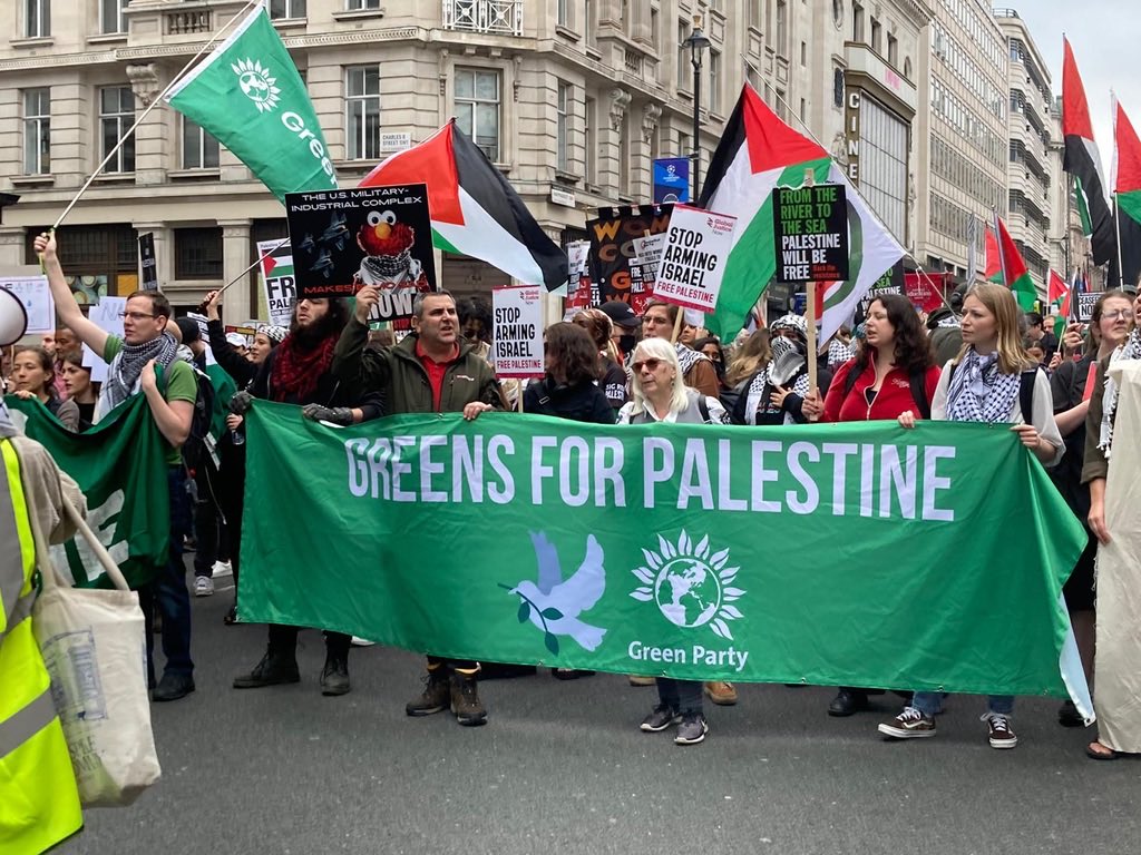 BASEDANDBOUGIE tweet media