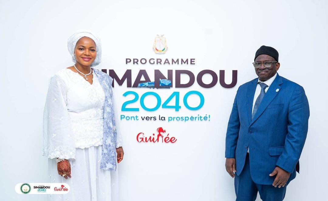 ECA_OFFICIAL's tweet image. #DigitalTransformation is about improving lives. 
In Conakry, ECA met with Minister Mourana Soumah to advance Guinea’s e-health project. By localizing the eFiche platform, we’re using AI-driven automation to empower patients and strengthen healthcare data. 
#EHealth #Innovation