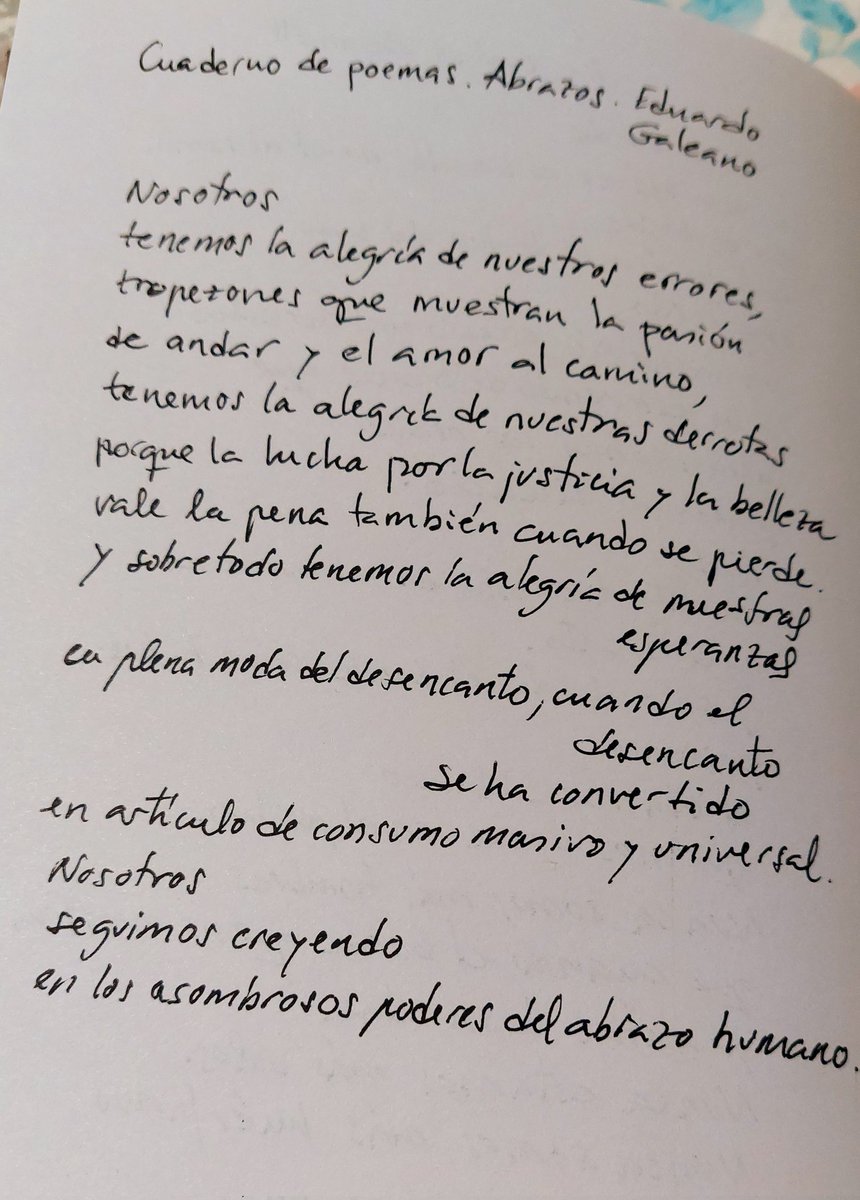 maeso_alonso's tweet photo. A favor de los abrazos. https://t.co/lYXHBWnoX9