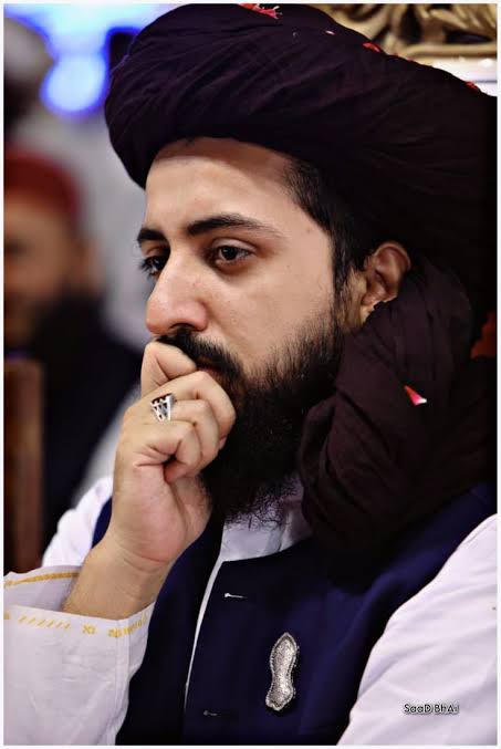 سرحد پر چلنے والی گولی صرف ایک آواز نہیں ہوتی، وہ کئی گھروں کی خاموشی بن جاتی ہے۔ 🇵🇰🇦🇫
خدارا نفرت کو ہوا نہ دیں، ہمیں جنگ نہیں امن چاہیے۔ 🕊

#PakistanZindabad