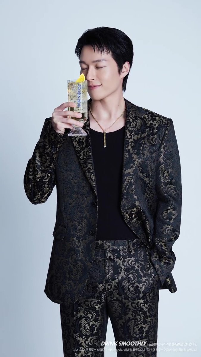 annejjangki's tweet photo. Jang Kiyong for Golden Blue! 🩵
#JangKiyong #장기용 #GoldenBlue #골든블루 https://t.co/L9QdTA95AT