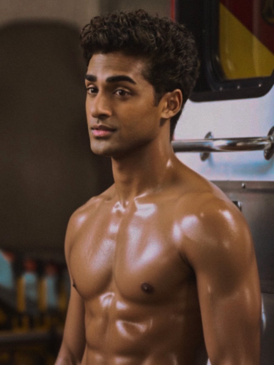kcrrcn's tweet photo. anirudh is sooo fine https://t.co/akpMkrmJsN