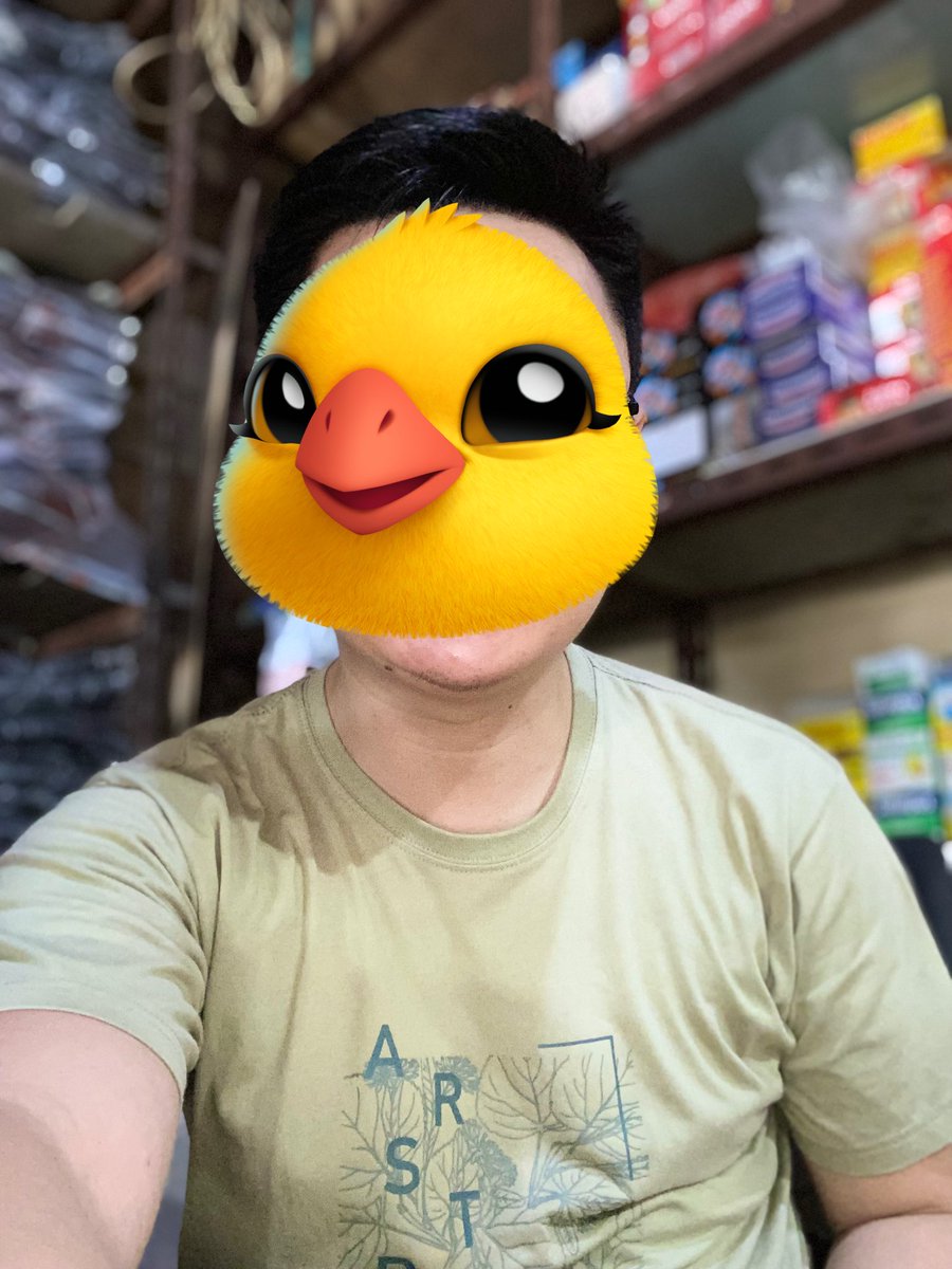 PoV kalo mudik jadi koko punya toko

Sering banget digodain emak emak yang ga tahu bokap punya anak cowo

🫠🫠🫠