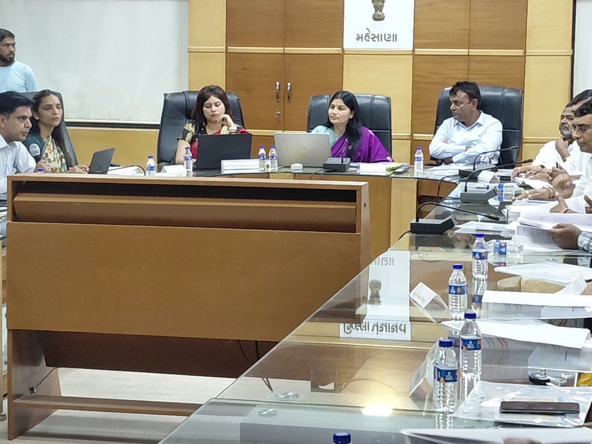 મહેસાણા જિલ્લા પંચાયત ના વર્ષ 2025-26 નું સુધારેલ તથા વર્ષ 2026-27 ના બજેટ માટે ની સામાન્ય સભાની બેઠકમાં હાજરી આપી.
<a href="/CMOGuj/">CMO Gujarat</a> 
<a href="/GujPRHDept/">Panchayat, Rural Housing & Rural Dev. Department</a> 
<a href="/CollectorMeh/">Collector Mehsana</a> 
<a href="/infomahesanagog/">Info Mahesana GoG</a>