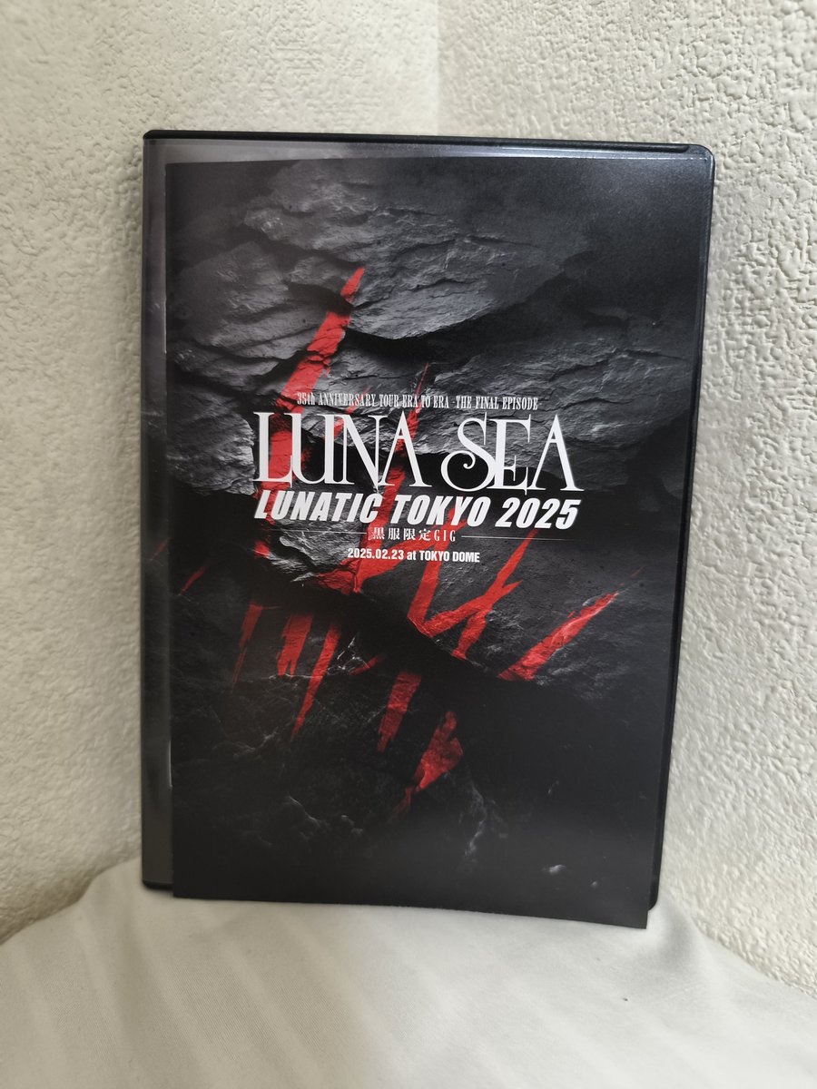 sh_progressive's tweet photo. #LUNASEA #LunaticTokyo2025
#真矢 #RYUICHI #SUGIZO
#INORAN #J #wumf

本ツアー #EraToEra 参戦者です。
真矢さんを初めて拝見したのは私が高校3年。96年「UN ENDING STYLE」。
あの時のパワフル且つ綿密に計算されたプレイスタイルは今なお鮮明に記憶されています。
どうか やすらかに🥁🪽✨️ https://t.co/bvDu63kAOL