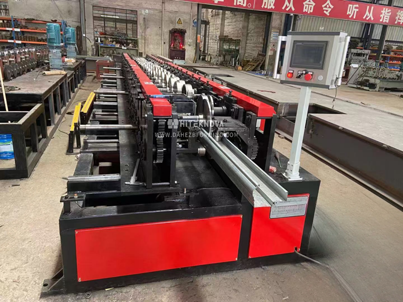 dahezb's tweet photo. Door &amp; Window Frame Roll Forming Machine – 25 m/min, servo punching, ±0.5mm precision!
Custom U/L/Z profiles for aluminum &amp; steel frames. Auto stacking, save labor &amp; time.
Factory price + free layout available! 👉 https://t.co/R0OfIbAm9v
#DoorFrame #WindowFrame #RollForming https://t.co/0ri7FuVare