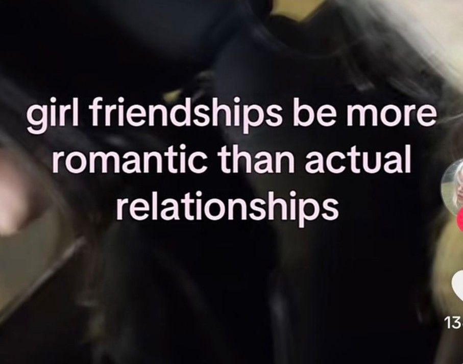 𝝑𝝔 tweet media