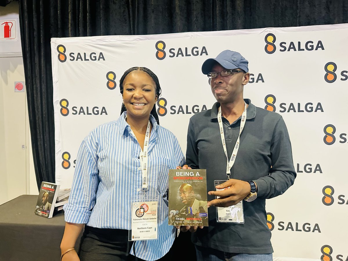 Tshenolo__M_'s tweet photo. Day 3, the final day of #NCF9, and I leave feeling truly encouraged. Great engagement with Themba Sepotokele and Motalatale Modiba, spokesperson of @SALGA_Gov Im heading back to Province with renewed excitement and vigour for my journey in local government communications. #Salga https://t.co/oJmQzLdWkY