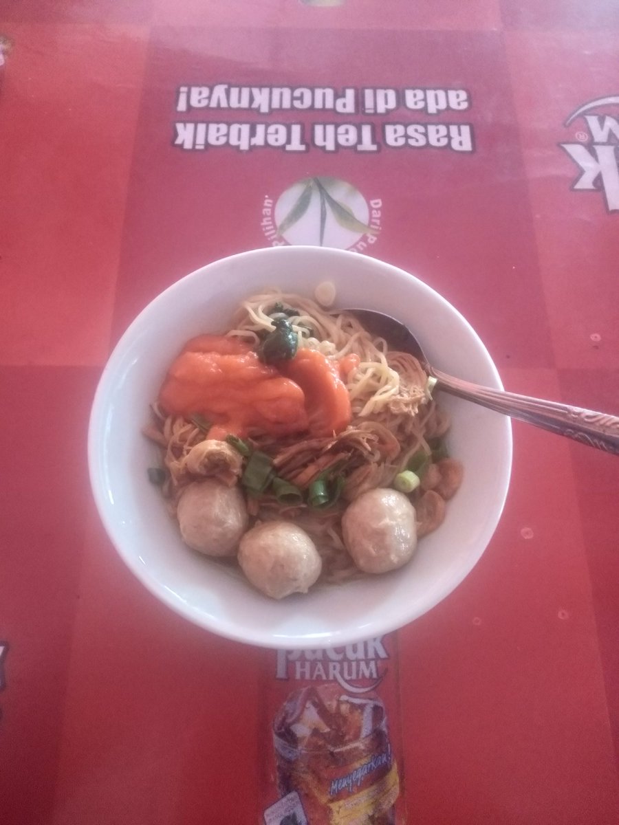AnangKwan's tweet photo. @Hipocrishitt Kenyang dan wenak https://t.co/u5WaiDtdII
