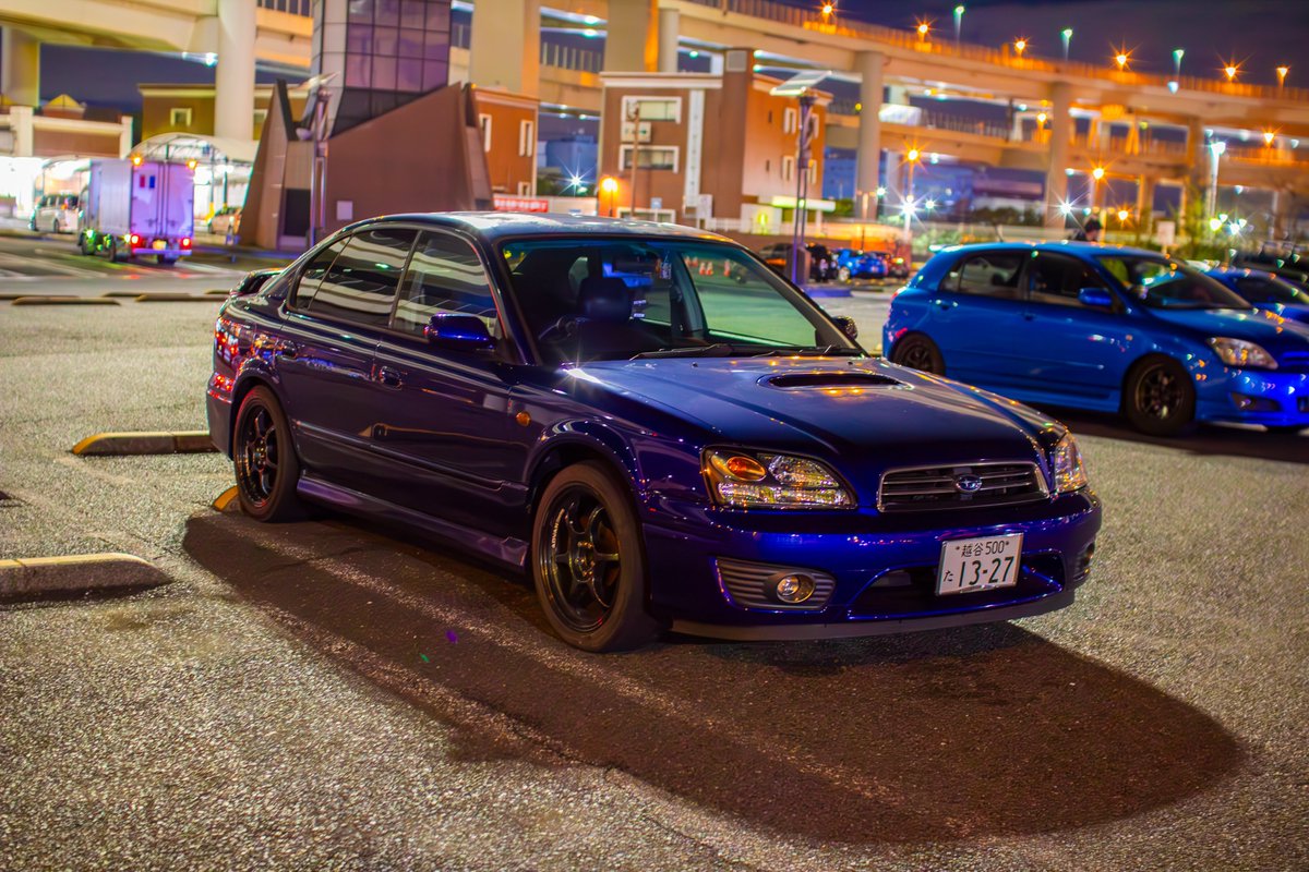 よるね tweet media