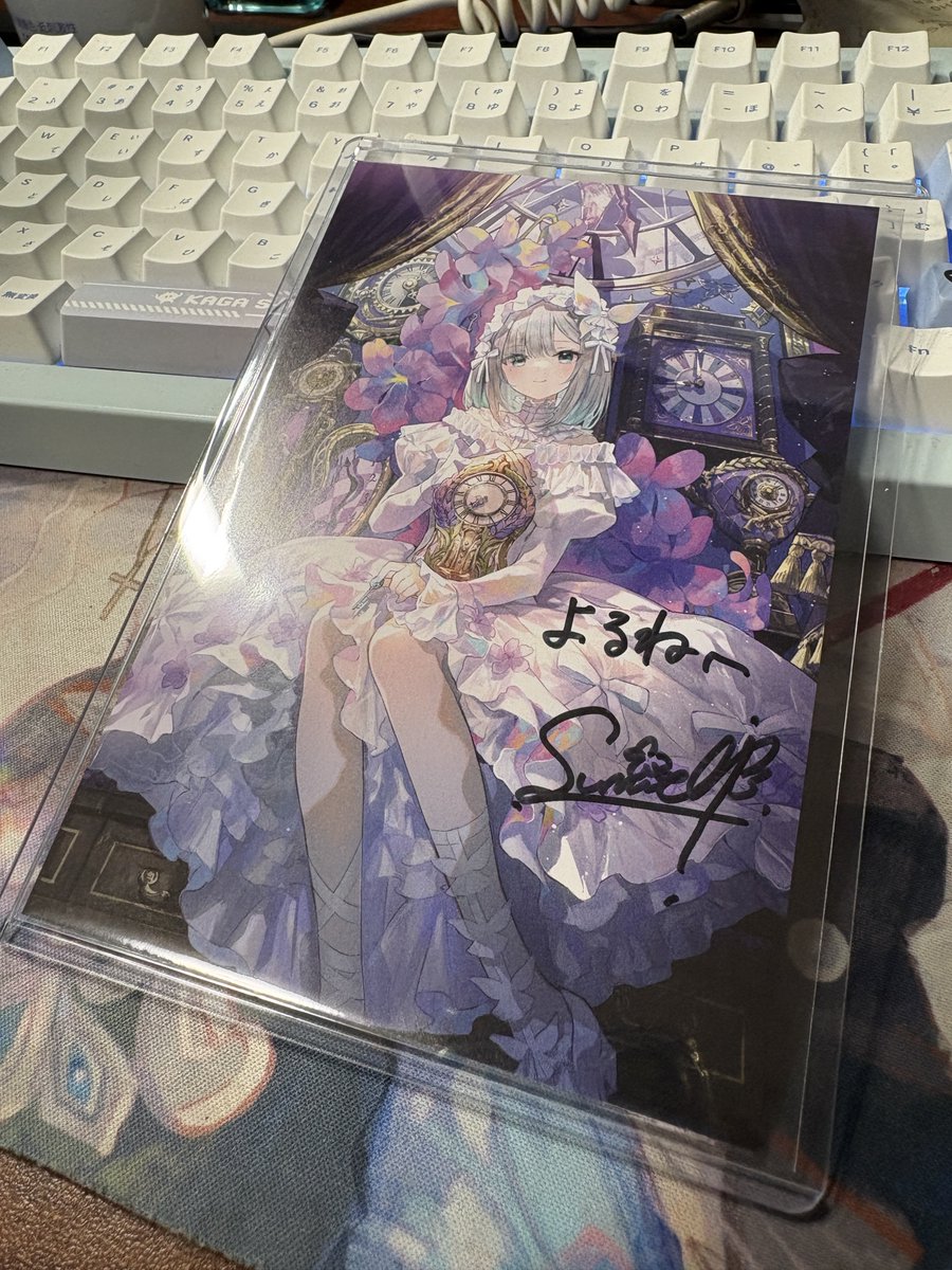 よるね tweet media