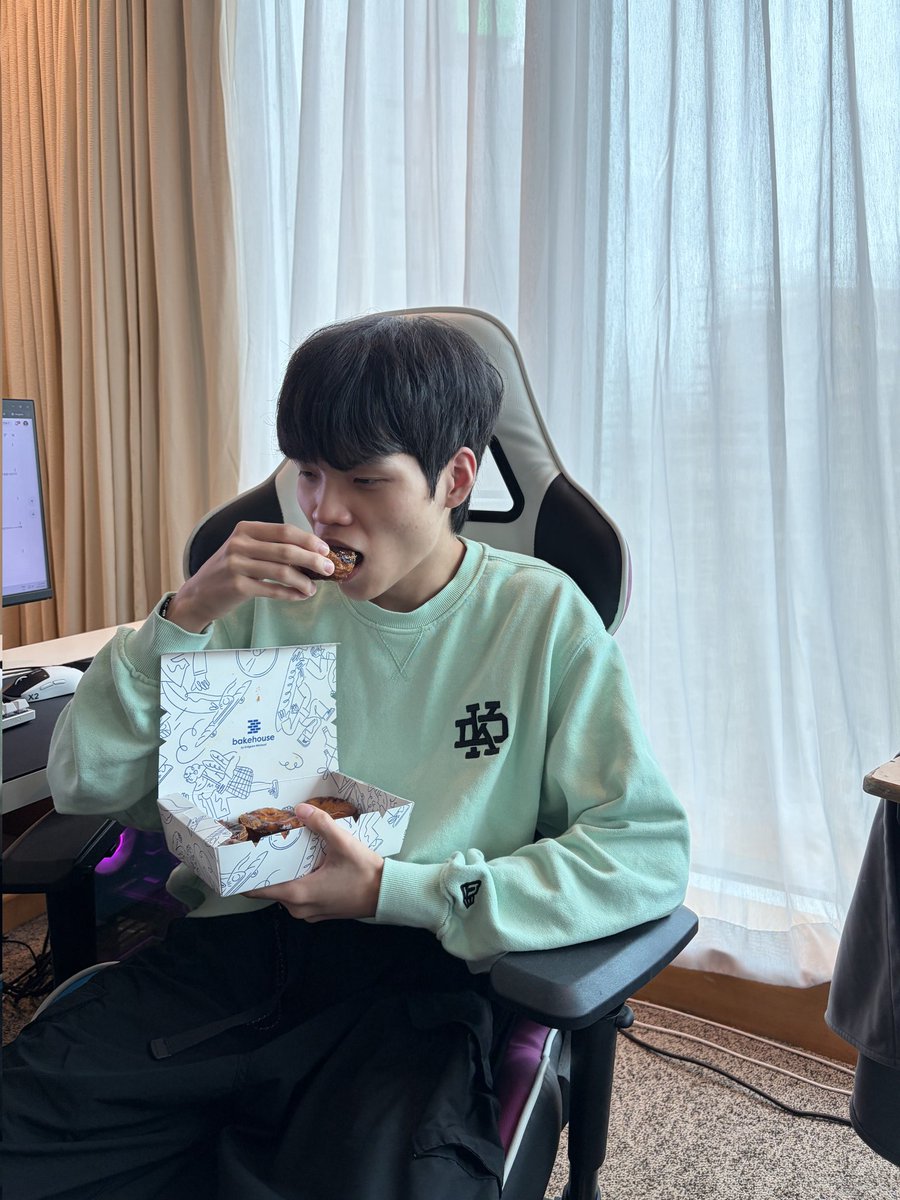 Joon Lee tweet media