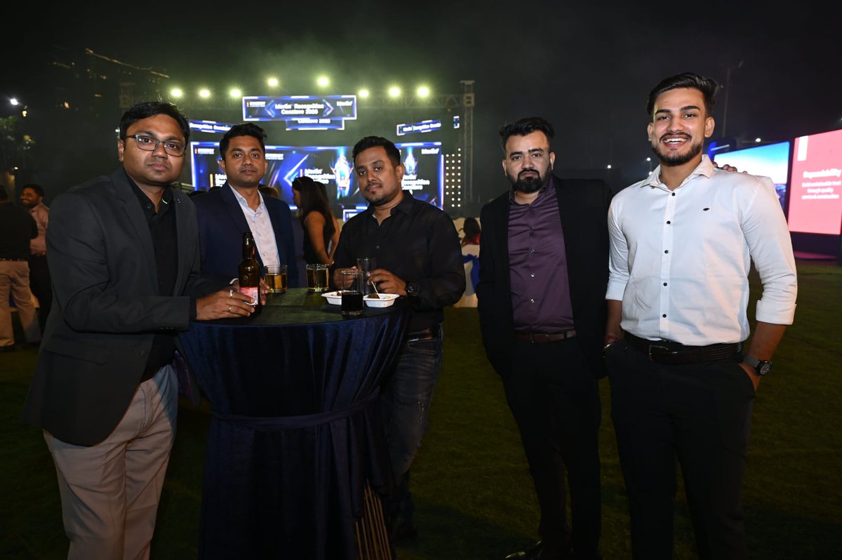 propvestors's tweet photo. This recognition belongs to the entire PVPL team.

Receiving the Visionary Achiever Award from Merlin Group is a proud milestone for us.

Stronger partnerships. Bigger milestones ahead.🏆

#propvestors #realestateconsultant #Kolkata #merlingroup #achievment https://t.co/lPEzZpNZIy