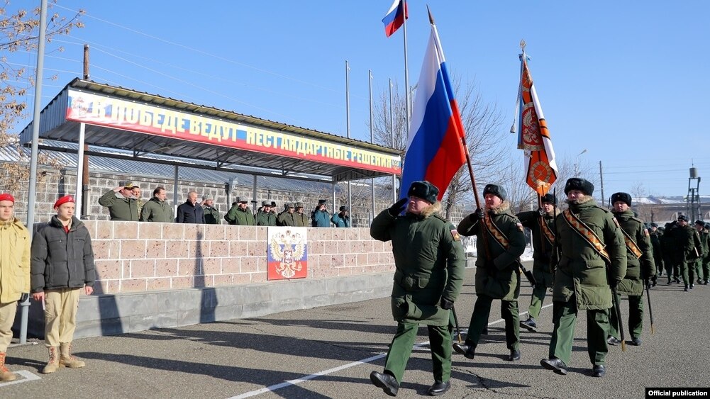 L'Arménie ne prévoie pas de mettre fin à la présence militaire russe dans le pays armenews.com/larmenie-ne-pr…